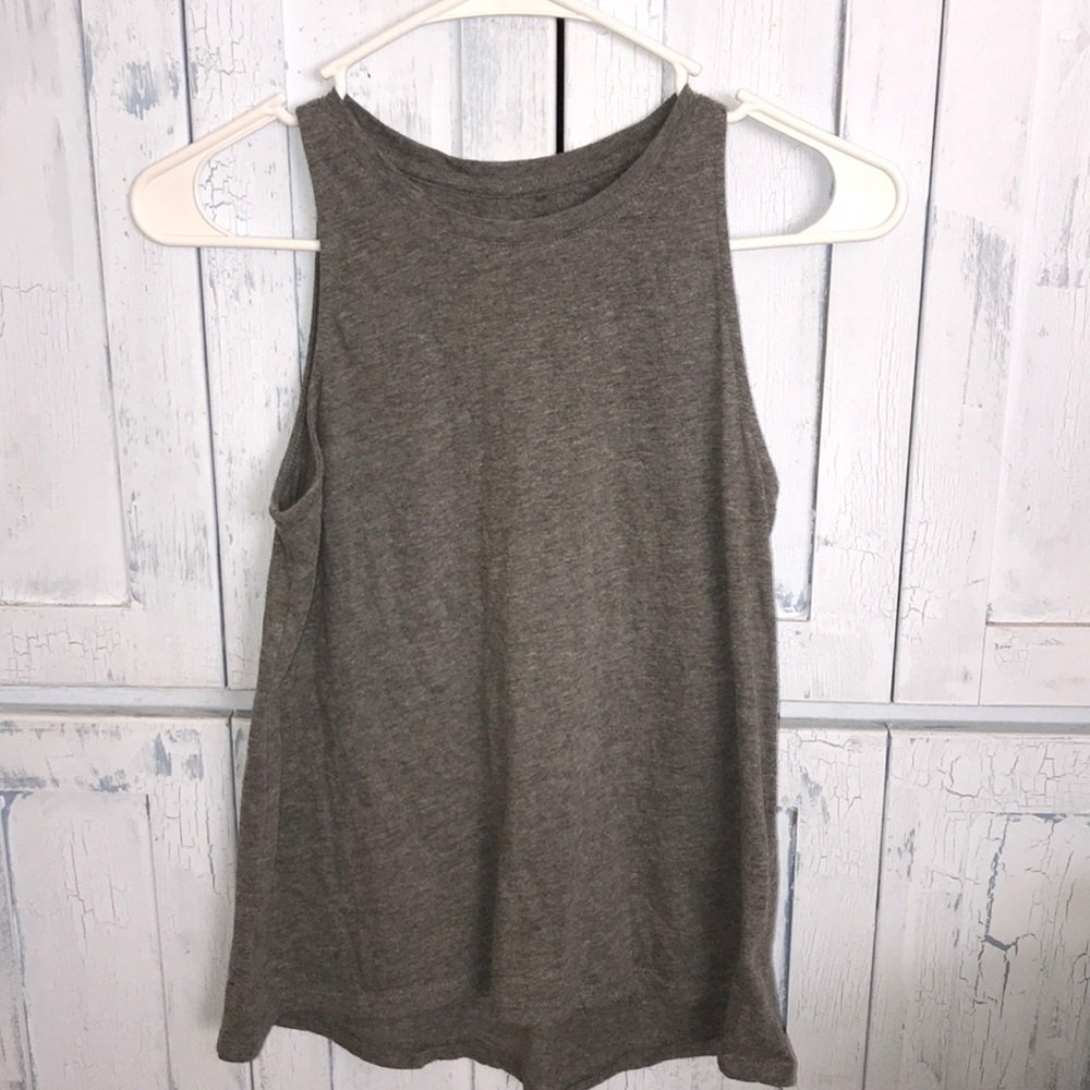 Gray tank top